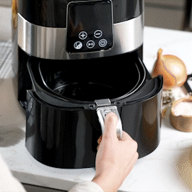 https://www.comfypackage.com/cdn/shop/files/round_air_fryer_liners_AdobeExpress_57c35246-9333-40f3-892d-e8432744c914_800x.gif?v=1690286587